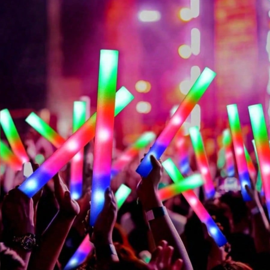 105 PCS Foam Glow Sticks Bulk  - đánh giá và giá Flashing Led Foam Sticks Party